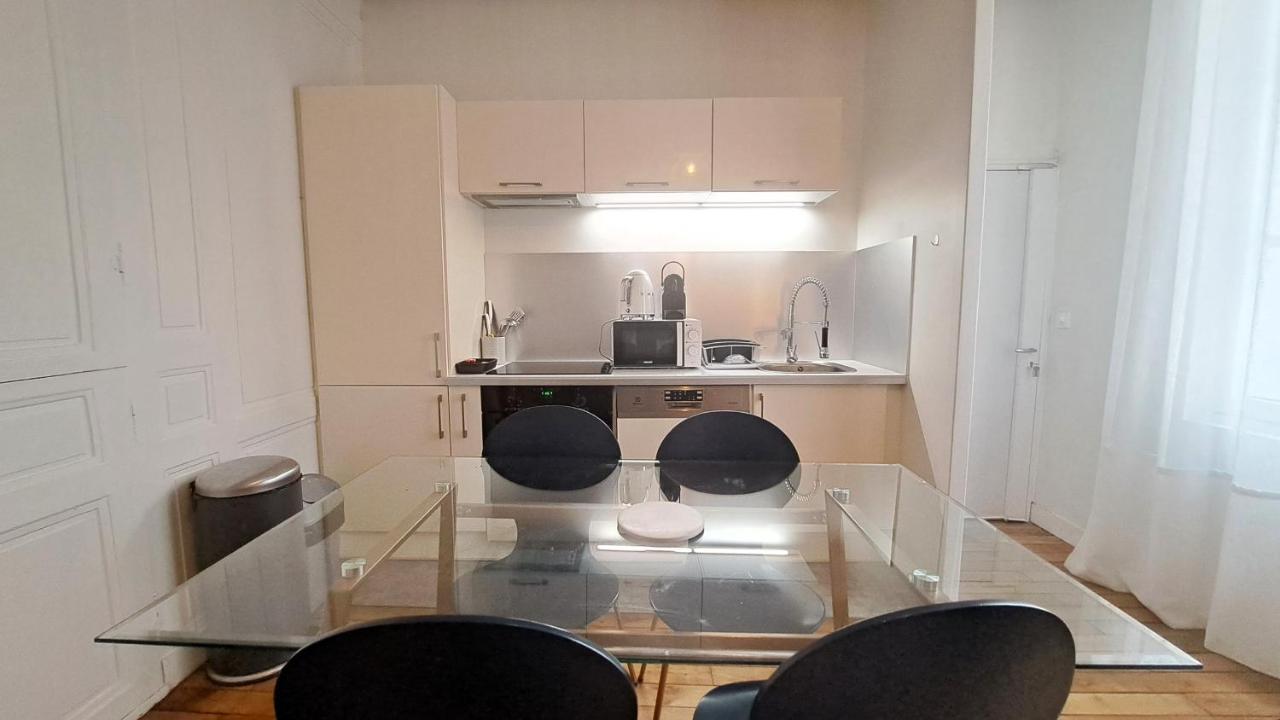 Appartement Centre Vieux Tours Dans Immeuble Historique 3P Bagian luar foto