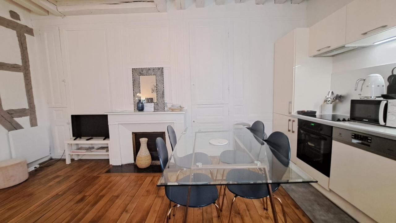 Appartement Centre Vieux Tours Dans Immeuble Historique 3P Bagian luar foto