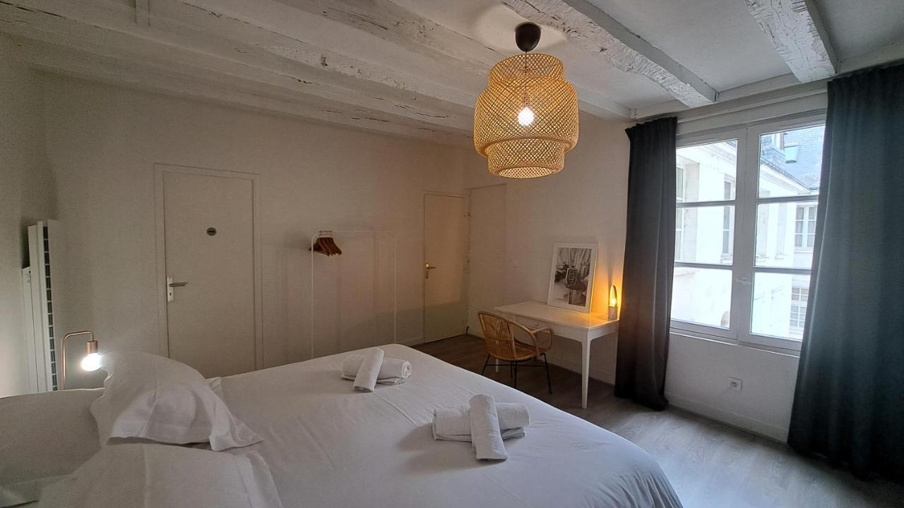Appartement Centre Vieux Tours Dans Immeuble Historique 3P Bagian luar foto